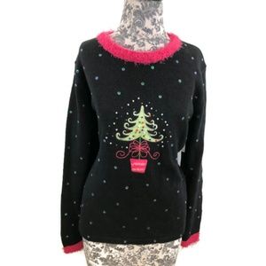 Mandal Bay | Holiday Sweater Christmas Tree